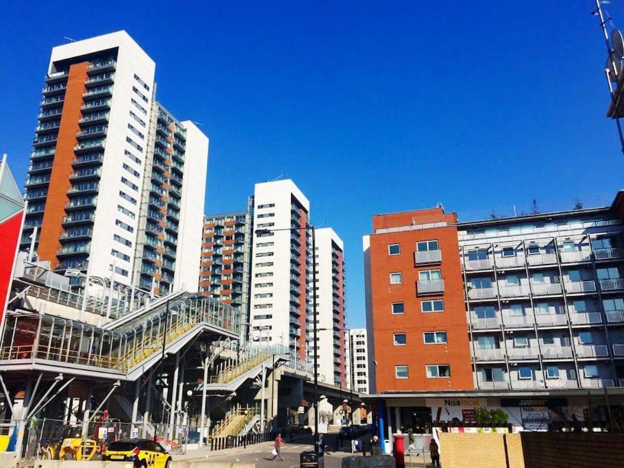 1 Bedroom Flat Near Excel, O2, Canary Wharf - London Exterior photo